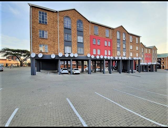 1 BEDROOM APARTMENT BLOCK TO LET IN HALFWAY HOUSE
